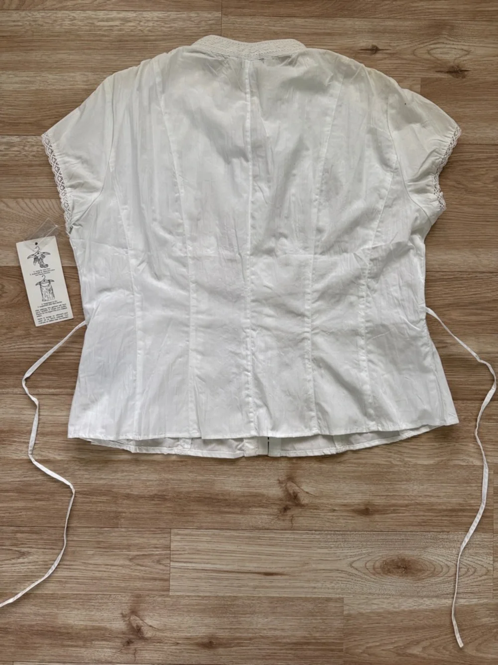 Vintage 80s 90s Cottagecore Milkmaid Coquette White Lace-Trim Button Up Blouse - Picture 12 of 15